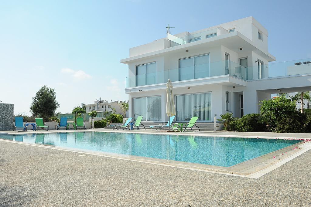 Villa Kalypso Ayia Napa Bagian luar foto