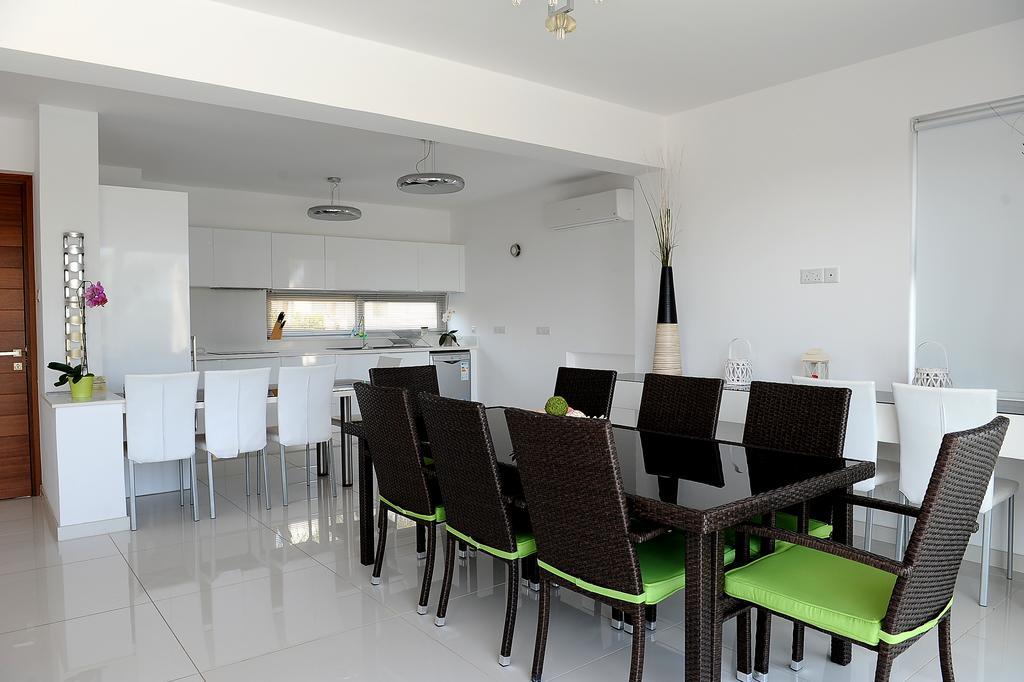Villa Kalypso Ayia Napa Bagian luar foto